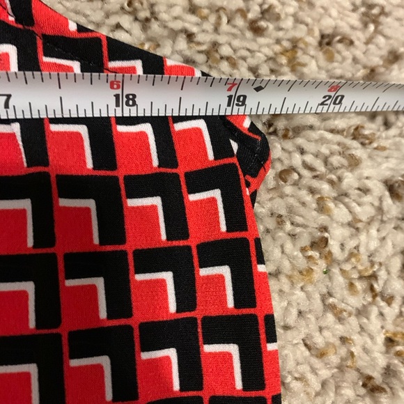 ✨New Red & Black Michael Kors Blouse✨ - Picture 6 of 8